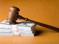 Tersangka Tindak Pidana Korupsi Terkait Pembangunan Jalan Tol Jakarta-Cikampek II Diperiksa Kejagung