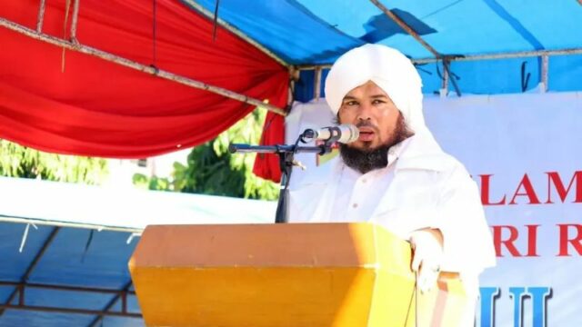 Ini Pesan Ustaz Derry Sulaiman Saat Jadi Khatib Salad Idul Adha di Kota Pariaman