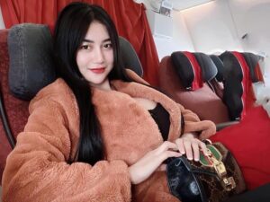 Pamela Safitri ungkap jika ia harus menonton film dewasa dahulu sebelum tidur agar tidurnya lebih puas dan enak, Jumat (02/06/2023).