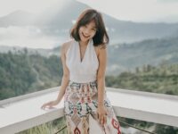 Fujiati Utami mengungkapkan sosok pria idamannya. Ia ingin memiliki pasangan seperti sosok mendiang kakak pertamanya yakni Bibi Ardiansyah.