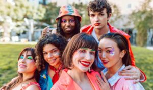 Cekricek.id, Berita Viral - Sebuah survei baru-baru ini yang dilakukan oleh Ipsos menemukan bahwa hampir 9 persen orang dewasa dari 30 negara di seluruh belahan dunia telah mengidentifikasi diri mereka sebagai LGBTQ.