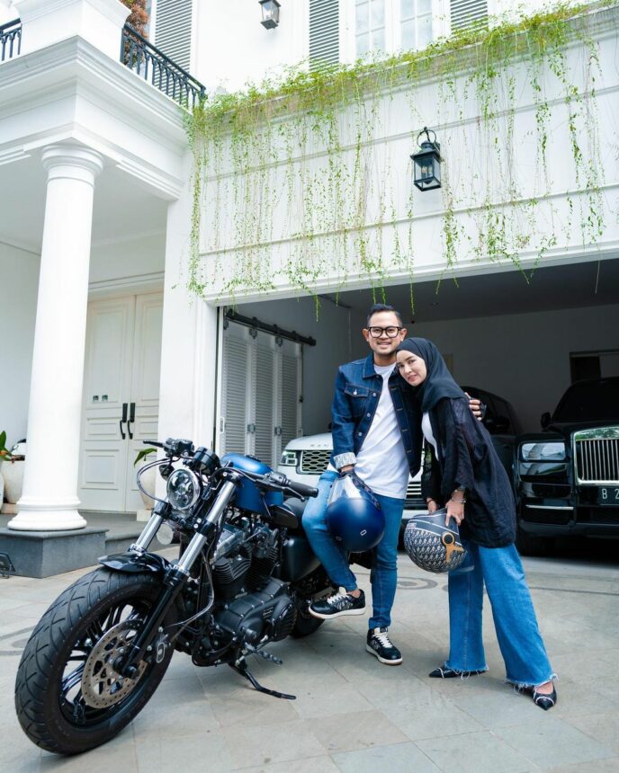 Doddy Soedrajat Sebut Mayang Banyak Dilamar Juragan, Juragan 99 Panik: Saya Juragan Skin Care, Gak Berani Kawin Lagi! 2 Cekricek.id, Berita rtis dan Berita Seleb - Doddy Soedrajat blak-blakan menyebut banyak juragan yang berniat untuk melamar Mayang