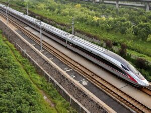 Kereta Api Cepat Indonesia Diklaim Paling Unggul di ASEAN