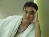 Menyesal, Rendy Kjaernett Siap Keluarkan Banyak Biaya untuk Hapus Tato Wajah Syahnaz di Punggungnya