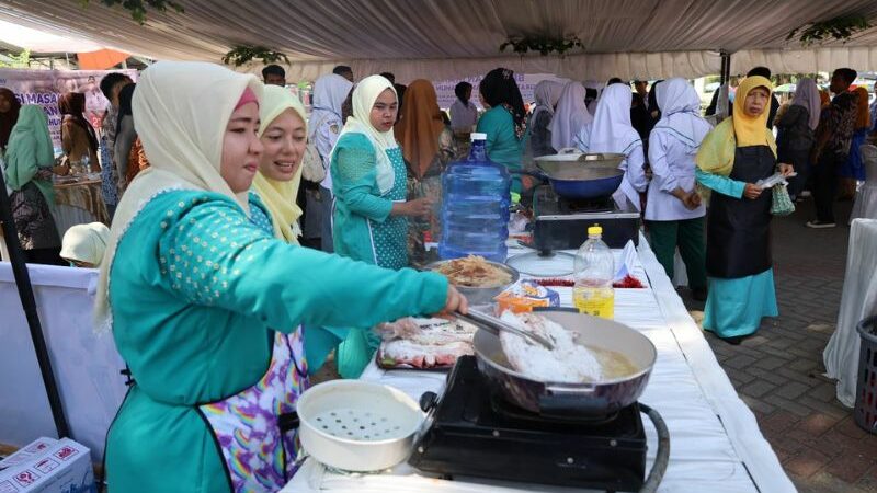 Festival Hoyak Tabuik Piaman 2023 Dimeriahkan Lomba Masak Ikan