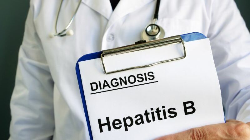 Penularan Hepatitis B di Indonesia: Mayoritas dari Ibu ke Anak