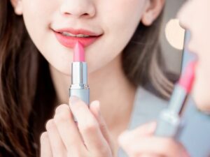 5 Strategi Pintar Memilih Lipstik yang Sempurna Sesuai Warna Kulit Anda