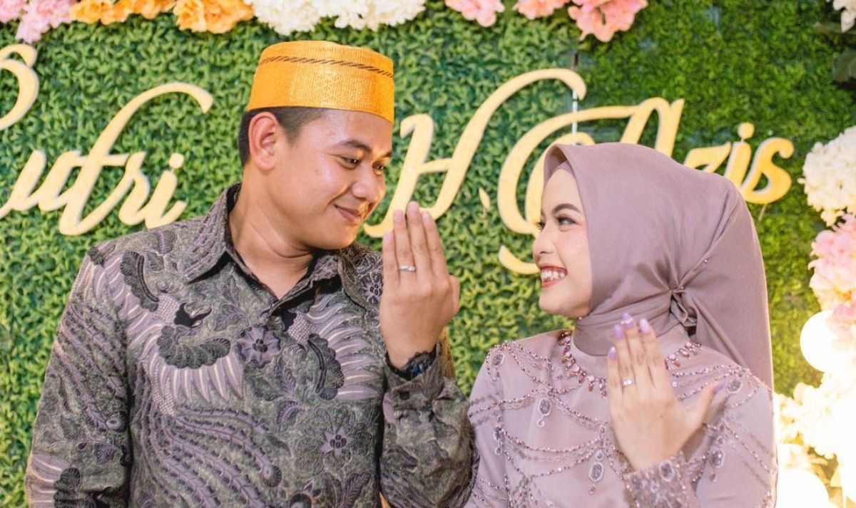 Lamaran Mewah Putri Isnari DA Oleh Anak Pengusaha Tambang dengan Uang Panai Rp 2 Miliar, Penampilan Baru Sebagai Hajjah Menjadi Sorotan