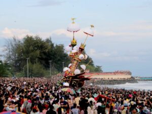 Pesona Hoyak Tabuik Budaya Pariaman 2023: Sensasi Budaya dan Gebrakan Ekonomi