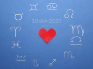 Ramalan Zodiak Cinta dan Hubungan Hari Ini 30 Juli 2023