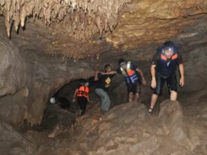 Mengintip Goa Kelelawar Padayo: Destinasi Wisata Baru Eksotis Kota Padang