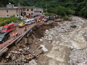Longsor di Xi'an, China: 21 Orang Tewas dan 6 Orang Hilang