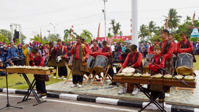 Perayaan HUT RI ke-78 di Pariaman Dimeriahkan Darak Badarak