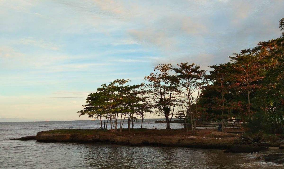 Menelusuri Keindahan Pantai Ujong Kareung: Permata Tersembunyi Sabang