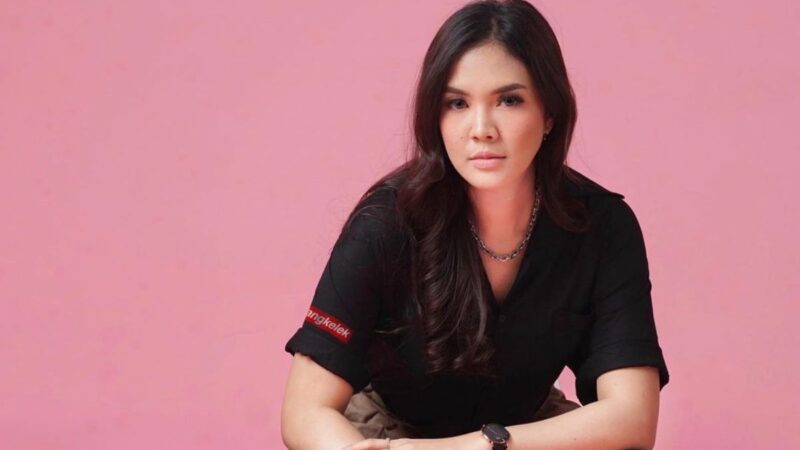 Gempita Kemeriahan Malam Kemerdekaan: Kintani dan Adella Goyang Lubuk Basung!