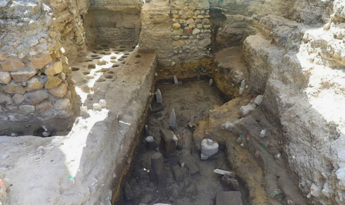 Penemuan Emas Kuno dan Bayi Terkremasi di Carthage: Tanda Pengorbanan kepada Dewa Kuno? 4 Penemuan Emas Kuno dan Bayi Terkremasi di Carthage: Tanda Pengorbanan kepada Dewa Kuno?