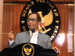 Misi Pemulihan Hak Korban HAM: Mahfud MD Bertemu Eksil di Belanda