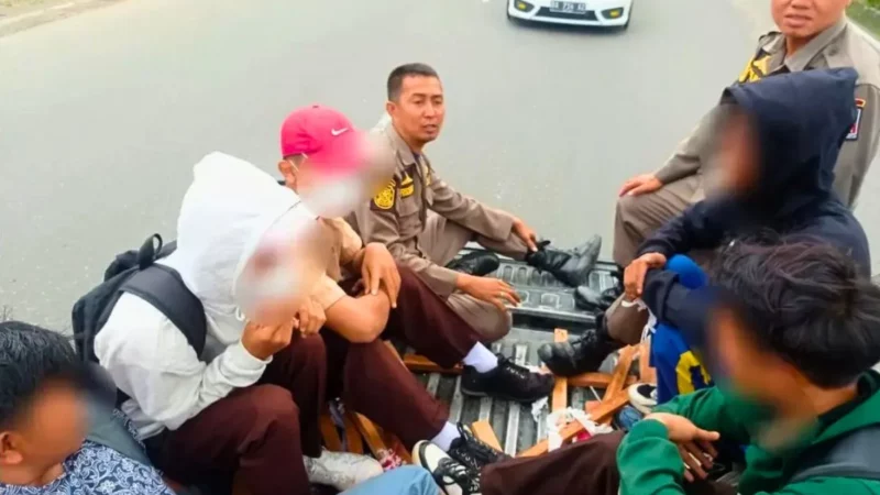 7 Pelajar Kota Padang Tertangkap Keluyuran Saat Jam Sekolah