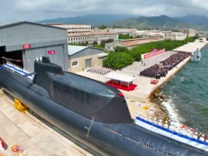 Korea Utara Luncurkan Kapal Selam Nuklir Taktis Baru: Ancaman Baru di Perairan Asia?