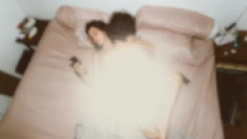 Polda Metro Jaya bongkar produksi film dewasa melibatkan selebgram terkenal seperti Siskaeee dan Virly Virginia. Polisi mengungkap, mereka sudah memproduksi 120 Judul.