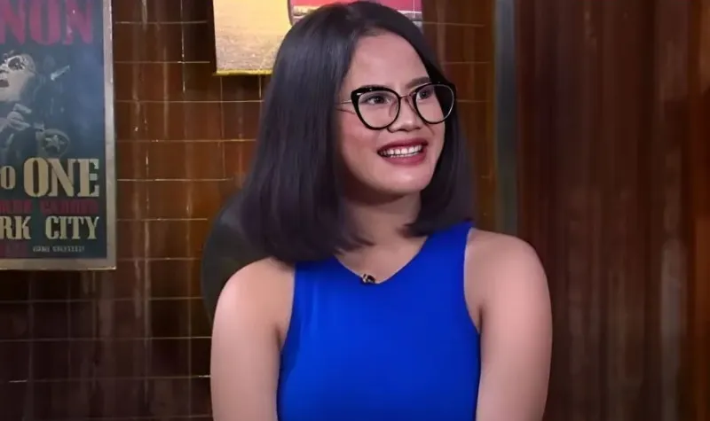 Heboh! Ada Produksi Film Dewasa di Jaksel yang Diperankan 2 Selebgram Terkenal 2 Polda Metro Jaya bongkar produksi film dewasa melibatkan selebgram terkenal seperti Siskaeee dan Virly Virginia. Temukan detail eksklusif dalam berita ini.