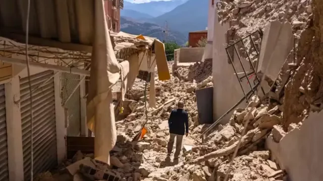 Gempa Maroko: Analisis mendalam tentang penyebab gempa bumi mematikan di Maroko dan rekomendasi untuk mengurangi dampak gempa di masa mendatang.