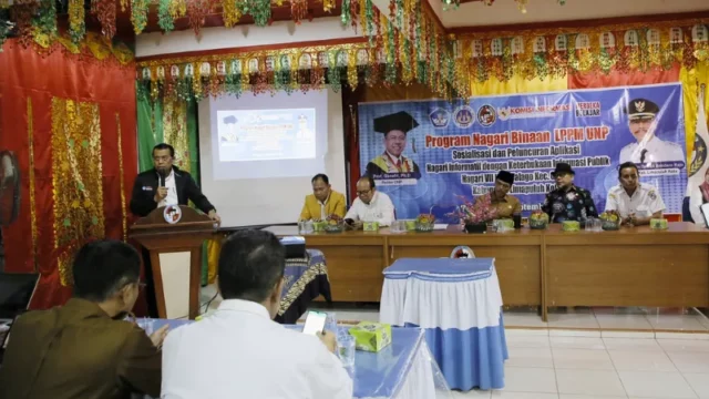 Universitas Negeri Padang (UNP) meluncurkan aplikasi Nagari Informatif di Nagari VII Koto Talago, Kabupaten Limapuluh Kota, mendukung keterbukaan informasi publik sesuai UU No. 14 Tahun 2008.