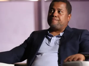 Divaldo Alves, pelatih berlisensi UEFA, resmi memegang kendali Persita Tangerang di BRI Liga 1 2023/24. Dengan pengalaman internasionalnya, bagaimana ia akan membawa angin segar bagi Persita?