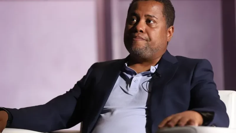 Divaldo Alves, pelatih berlisensi UEFA, resmi memegang kendali Persita Tangerang di BRI Liga 1 2023/24. Dengan pengalaman internasionalnya, bagaimana ia akan membawa angin segar bagi Persita?