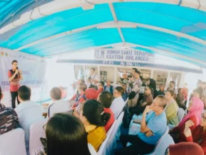 Rumah Sakit Terapung Ksatria Airlangga (RSTKA) kini mendapat pengakuan hukum dan pasien dapat menggunakan BPJS Kesehatan. Pelajari lebih lanjut tentang inisiatif ini.