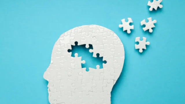 Penelitian terbaru menunjukkan bahwa kenangan yang kita lupakan mungkin tetap ada di otak kita, memberikan perspektif baru tentang proses belajar dan potensi pengobatan dementia.