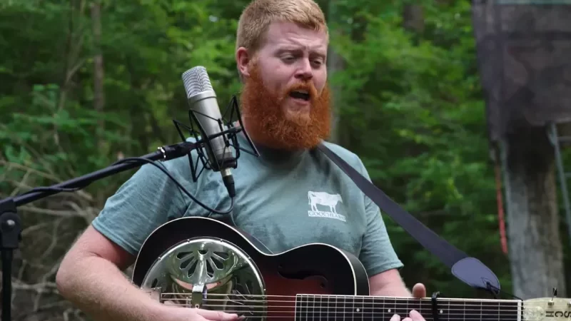 Lirik Lagu "Rich Men North of Richmond" karya Oliver Anthony