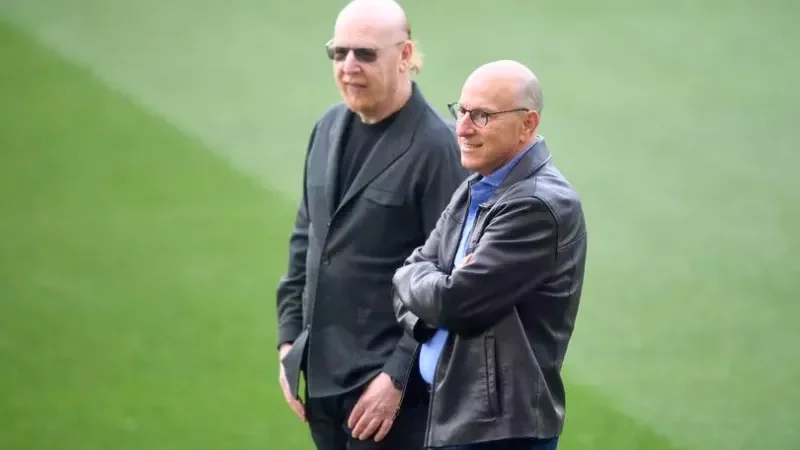 Penjualan MU Ditunda: Glazers Tunggu Tawaran Rp150 Triliun