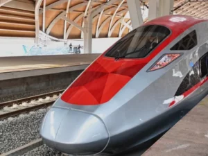 Uji Coba Terbaru Kereta Cepat Jakarta Bandung Hanya 50 Menit