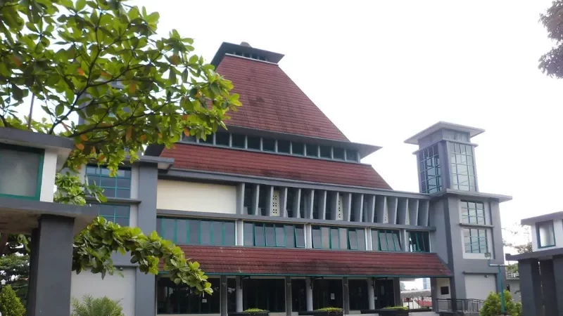 Cekricek.id - Fakultas Peternakan dan Pertanian UNDIP: Peringkat 1 Indonesia dan 84 Dunia Versi EduRank