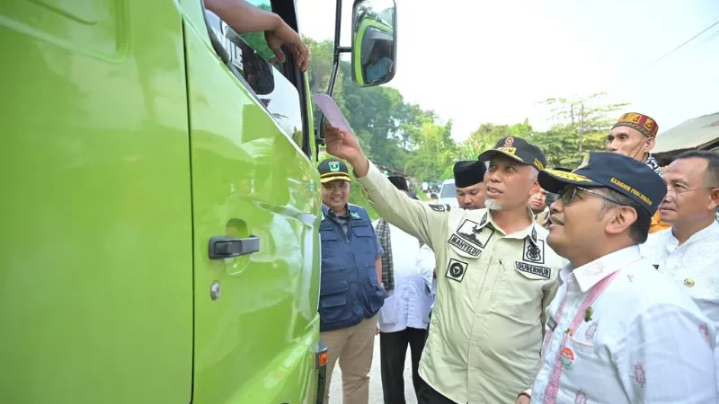 Cekricek.id - Kerusakan Jalan Payakumbuh-Lintau: Gubernur Sumbar Tangguhkan Perbaikan Hingga Solusi Tambang Ditemukan