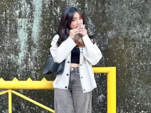 Cekricek.id - Mengejutkan, Karyawan Warung Makan Pinggir Jalan Bongkar Sifat Asli Fuji