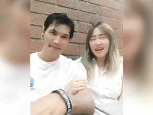 Cekricek.id - Arya Khan: Kisah Sukses Pedagang Singkong yang Memikat Hati Pinkan Mambo