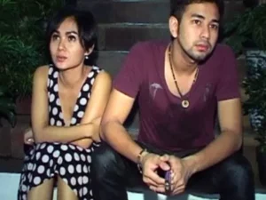 Cekricek.id - Tak Ada Cipika Cipiki dalam Pertemuan Yuni Shara dengan Raffi Ahmad