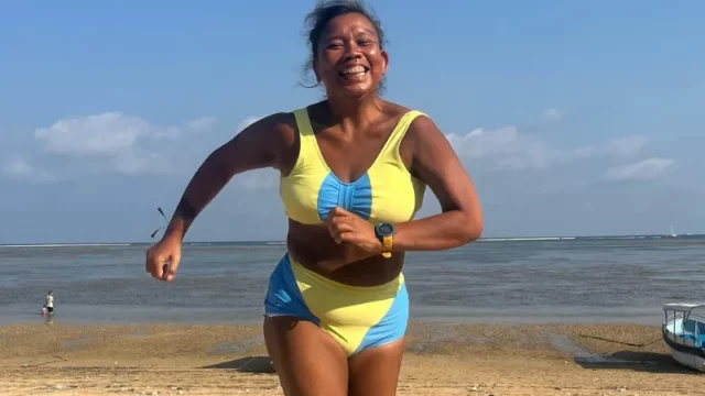 Cekricek.id - Mengapa Tika Panggabean Belum Menikah pada Usia 53 Tahun? Ini Alasan dan Perjalanan Hidupnya