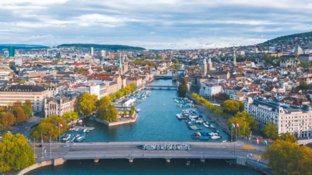 Cekricek.id - Ini 2 Kota Termahal di Dunia