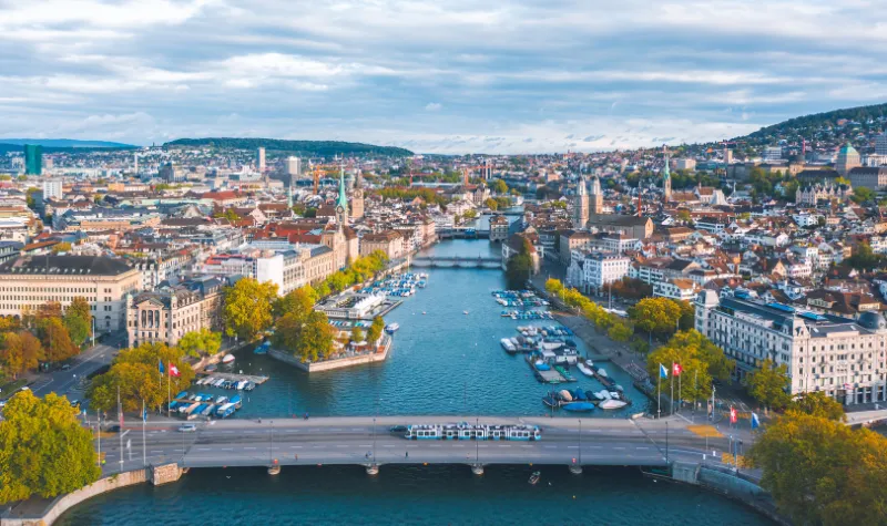 Cekricek.id - Ini 2 Kota Termahal di Dunia