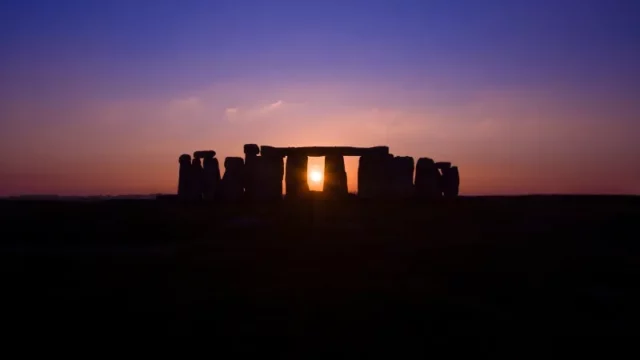 Cekricek.id - Keajaiban Fenomena Solstis: Memahami Fenomena Titik Balik Matahari yang Penuh Teka-teki