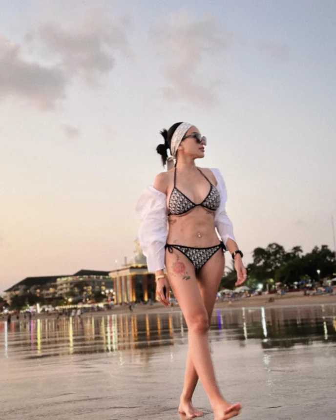 Cekricek.id - Profil Lengkap Nikita Mirzani, Menguak Sosok yang Penuh Teka-teki