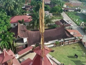 Berita Riau Hari Ini: Masjid Jami’ Air Tiris Rusak Disambar Petir