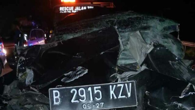 Berita Riau Hari Ini: Tragis! Mobil XPander Tabrak Truk di Tol Pekanbaru-Dumai, Ibu dan Anak Tewas