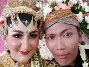 Wanita Bule yang Viral karena Menikah dengan Petugas PPSU Gugat Cerai Suami karena Judi Online