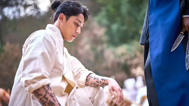 Lee Do Hyun Berperan Sebagai Dukun Bertato di Film Horor "Exhuma"