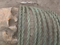 Penemuan Misterius Kuburan Massal Zaman Kegelapan di Ukraina: Kerangka Dililit Tali di Leher