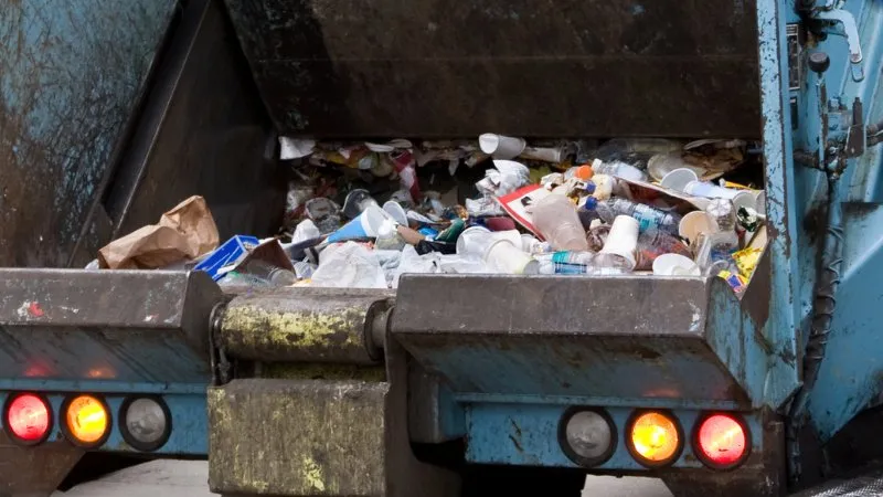 Berita Riau Hari Ini: Pemkot Pekanbaru Pantau Kinerja Angkutan Sampah dengan GPS